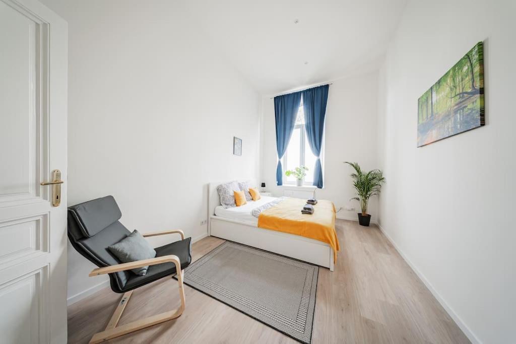 75 M² Near Nussdorferstrasse U6 Vídeň